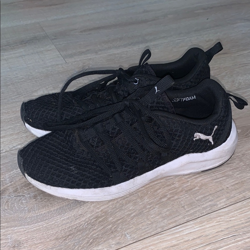 Puma soft foam comfort insert Black Athletic Sneakers Size 7.5 Womans